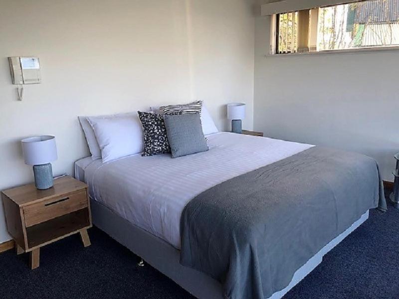 Sullivans Cove Apartments Hobart Exteriör bild A bedroom at the hotel