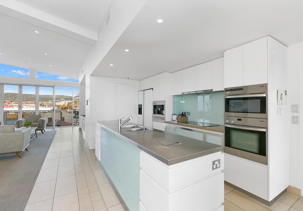 Sullivans Cove Apartments Hobart Exteriör bild A modern kitchen