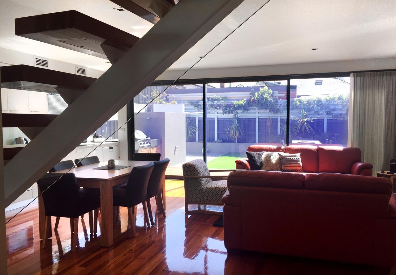 Sullivans Cove Apartments Hobart Exteriör bild Interior of a house in the neighborhood