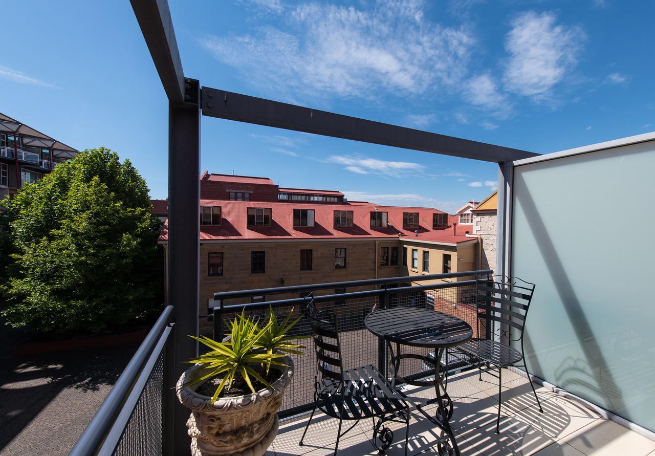 Sullivans Cove Apartments Hobart Exteriör bild A balcony in Stockholm, Sweden